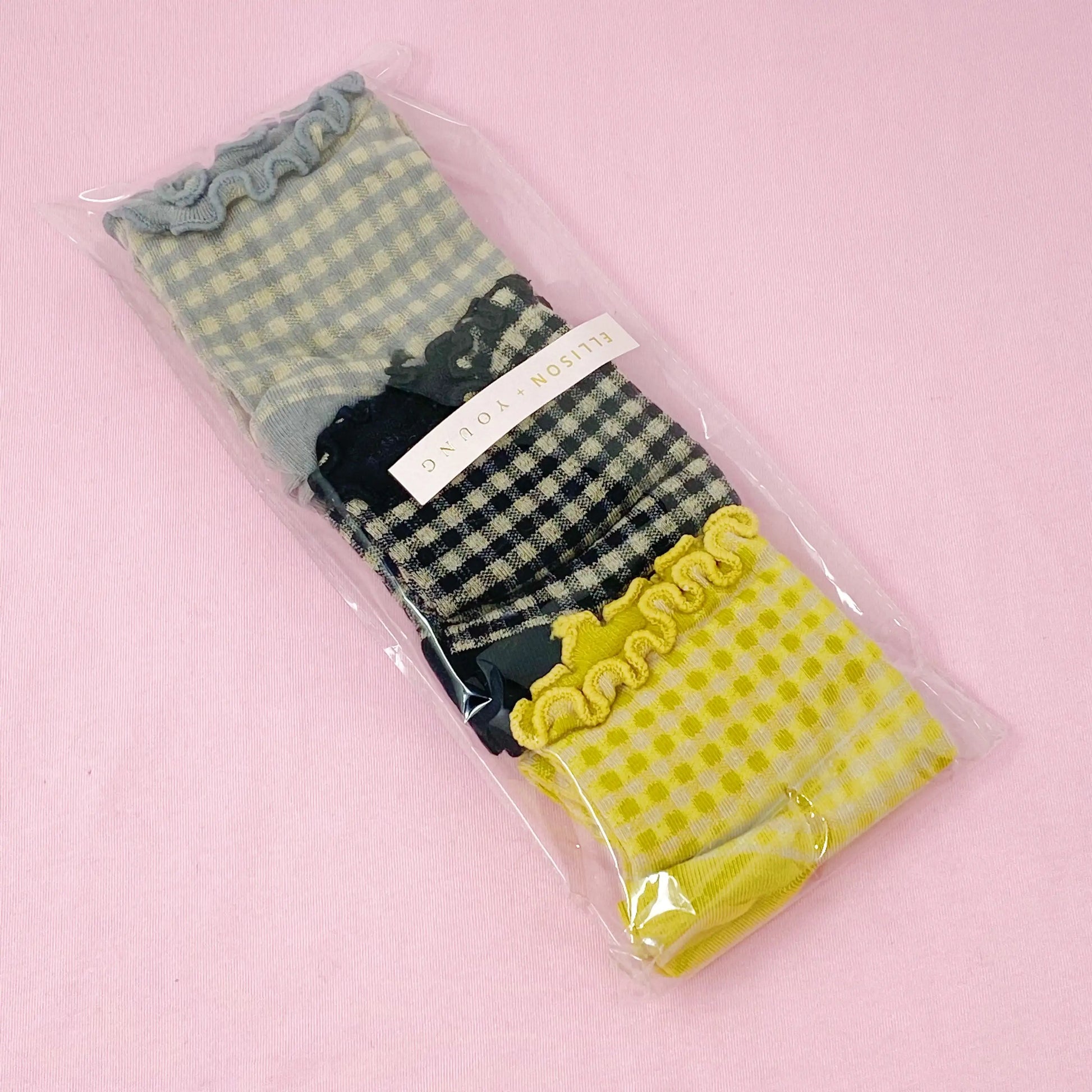 Ruffled Edge Gingham Sock Set